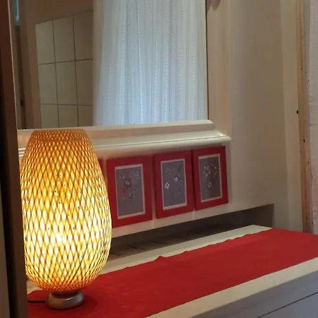 Romeathome146 - Monti *