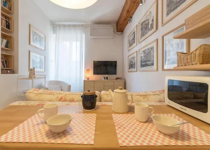 Romeathome146 - Monti Apartment Rom